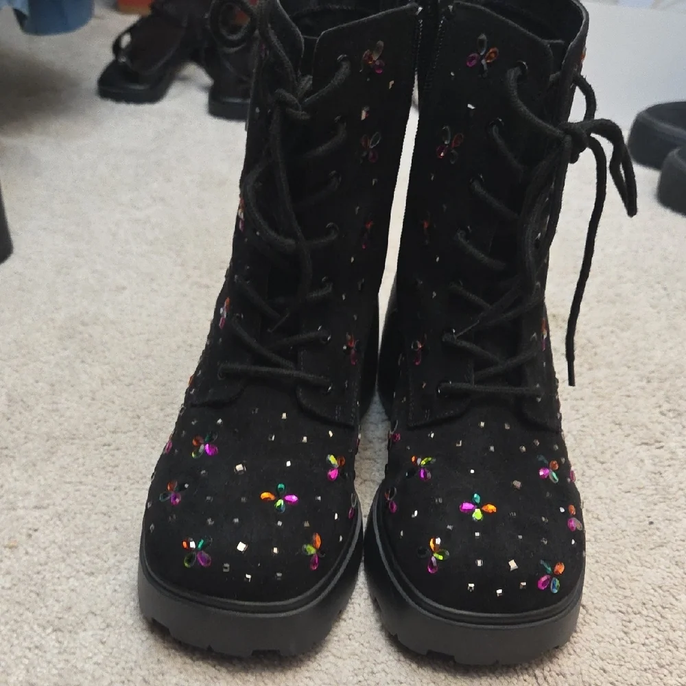 Betsey Johnson Black Lace Up Boots with Chunky Platform - Picture 3 of 4